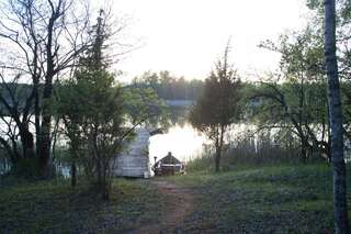 Лоджи Cozy remote cabin on a lakeshore Kučiūnai Семейный номер с террасой-8